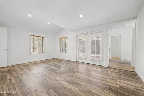 Living - 1722 S 7th Ave, Phoenix, AZ 85007 photo 2 of 6