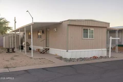 8401 N 67th Ave #11, Glendale, AZ 85304