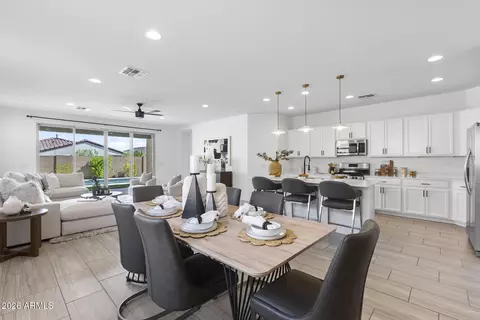 Dining - 1232 E Irwin Ave, Phoenix, AZ 85042 photo 1 of 2