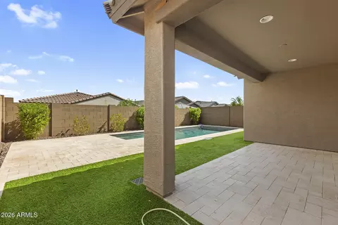 Exterior - 1232 E Irwin Ave, Phoenix, AZ 85042 photo 5 of 10