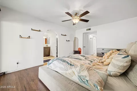 Bedroom - 2415 W Dailey St, Phoenix, AZ 85023 photo 3 of 7