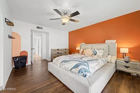 Bedroom - 2415 W Dailey St, Phoenix, AZ 85023 photo 2 of 7