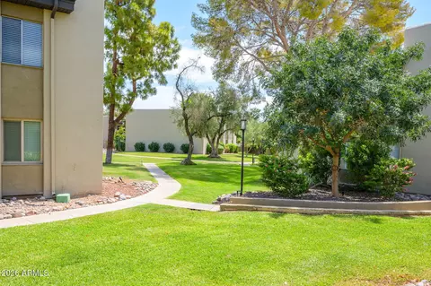 Exterior - 4201 E Camelback Rd #31, Phoenix, AZ 85018 photo 7 of 11