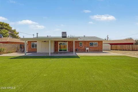 Exterior - 6836 N 33rd Dr, Phoenix, AZ 85017 photo 5 of 9
