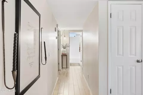 Entry Way - 155 W Wagoner Rd, Phoenix, AZ 85023 photo 3 of 4