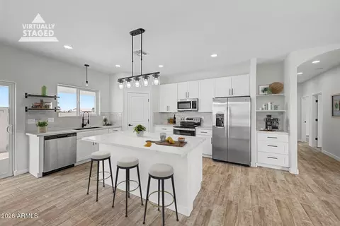 13642 S Del Rio Rd, Arizona City, AZ 85123