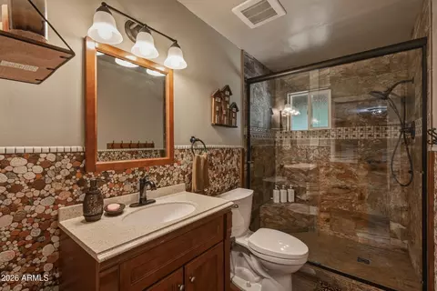 Bath - 6401 W Randall Dr W, Pine, AZ 85544 photo 2 of 3
