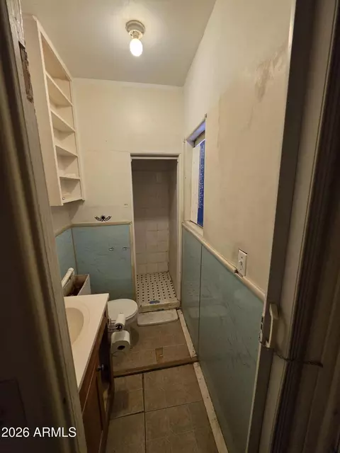 Bath - 202 3rd Ave E, Buckeye, AZ 85326 photo 2 of 4