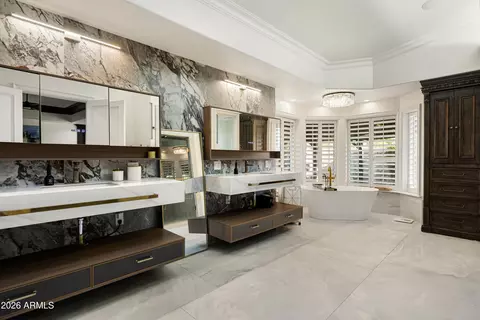 Bath - 641 E San Pedro Ave, Gilbert, AZ 85234 photo 1 of 6