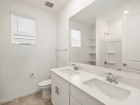 Bath - 30583 W Hackberry Ln, Buckeye, AZ 85396 photo 1 of 1