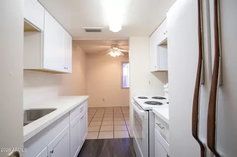 Kitchen - 3941 W Wonderview Rd, Phoenix, AZ 85019 photo 2 of 2