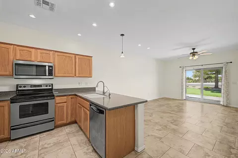 Kitchen - 10960 E Monte Ave #174, Mesa, AZ 85209 photo 3 of 4