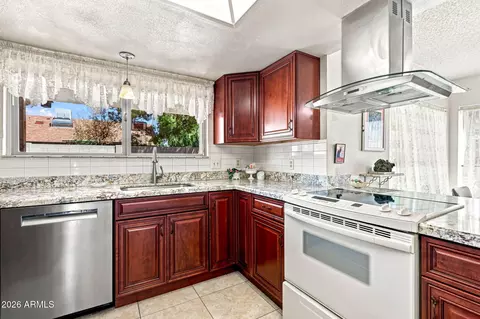 Kitchen - 4352 E Blanche Dr, Phoenix, AZ 85032 photo 4 of 5