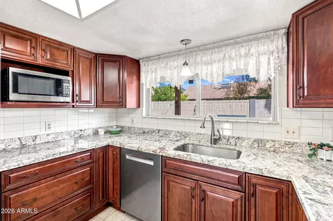 Kitchen - 4352 E Blanche Dr, Phoenix, AZ 85032 photo 5 of 5