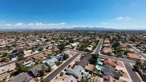 View/Area - 4352 E Blanche Dr, Phoenix, AZ 85032 photo 15 of 21