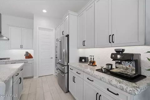 Kitchen - 4252 E John St, Gilbert, AZ 85295 photo 3 of 8