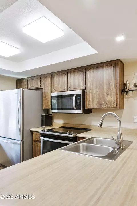 Kitchen - 7744 E Park View Dr, Mesa, AZ 85208 photo 4 of 4