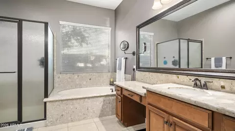 Bath - 2442 E Plum St, Gilbert, AZ 85298 photo 2 of 6