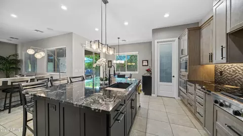 Kitchen - 2442 E Plum St, Gilbert, AZ 85298 photo 4 of 8