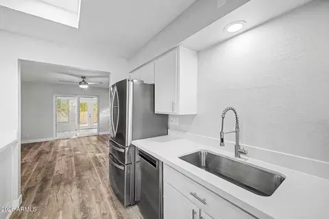 Kitchen - 4143 E Crescent Ave, Mesa, AZ 85206 photo 3 of 4
