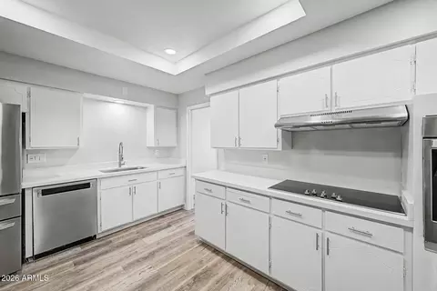 Kitchen - 4143 E Crescent Ave, Mesa, AZ 85206 photo 2 of 4