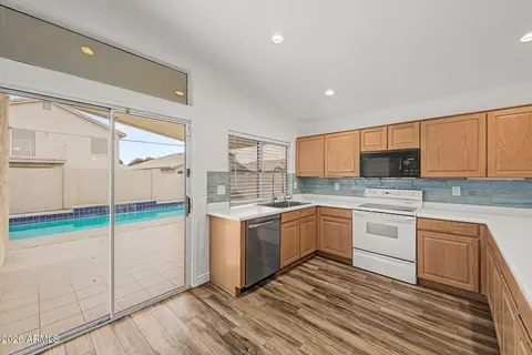 Kitchen - 3545 E Utopia Rd, Phoenix, AZ 85050 photo 1 of 3
