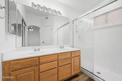 Bath - 3545 E Utopia Rd, Phoenix, AZ 85050 photo 1 of 2