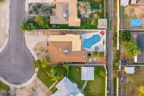 View/Area - 4325 N 19th Pl, Phoenix, AZ 85016 photo 4 of 5