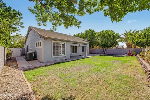 Exterior - 4304 E Del Rio St, Gilbert, AZ 85295 photo 5 of 6