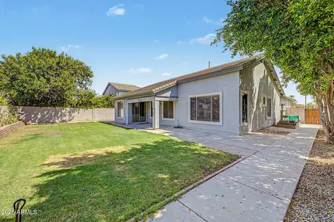 Exterior - 4304 E Del Rio St, Gilbert, AZ 85295 photo 4 of 6