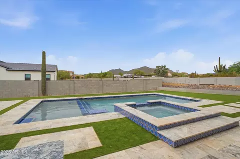 Exterior - 8058 E Palm Ln, Mesa, AZ 85207 photo 2 of 2