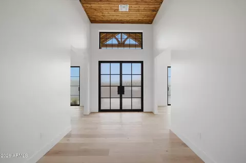 Entry Way - 8058 E Palm Ln, Mesa, AZ 85207 photo 1 of 2
