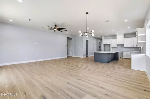 Living - 415 S Robert Rd S, Tempe, AZ 85281 photo 2 of 4