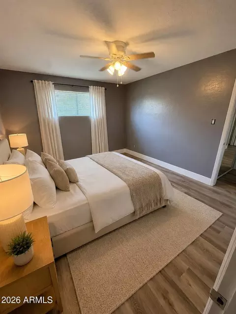 Bedroom - 815 E Cavalier Dr, Phoenix, AZ 85014 photo 3 of 6