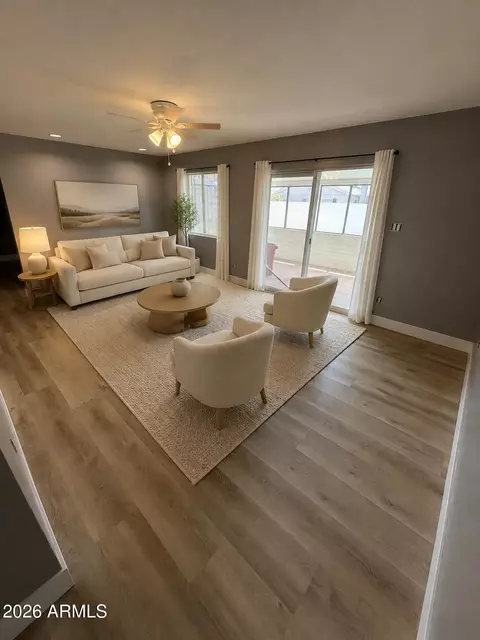 Living - 815 E Cavalier Dr, Phoenix, AZ 85014 photo 2 of 4