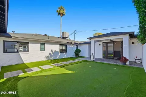 Exterior - 3901 E Weldon Ave, Phoenix, AZ 85018 photo 5 of 9