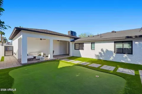 Exterior - 3901 E Weldon Ave, Phoenix, AZ 85018 photo 4 of 9