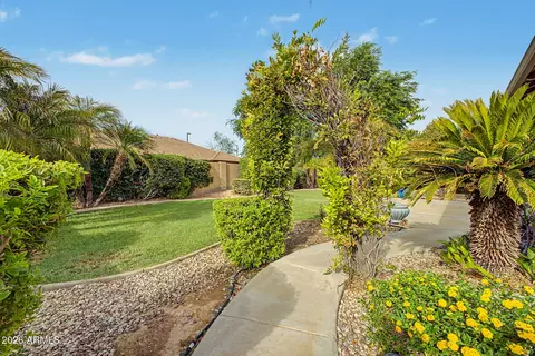 Exterior - 2724 E Bridgeport Pkwy, Gilbert, AZ 85295 photo 6 of 6