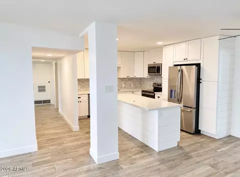 Kitchen - 2220 E Heatherbrae Dr, Phoenix, AZ 85016 photo 1 of 2