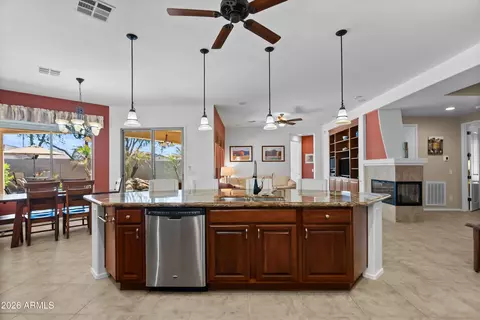 Kitchen - 4481 E Blue Spruce Ln, Gilbert, AZ 85298 photo 3 of 5