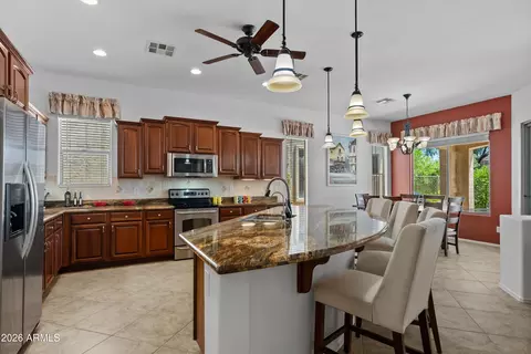 Kitchen - 4481 E Blue Spruce Ln, Gilbert, AZ 85298 photo 2 of 5