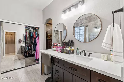 Bath - 8710 E Hobart St, Mesa, AZ 85207 photo 2 of 4
