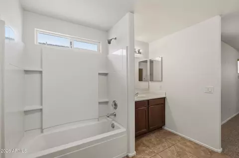 Bath - 4069 E Tyson St, Gilbert, AZ 85295 photo 2 of 4