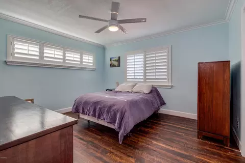 Bedroom - 813 E Glendale Ave, Phoenix, AZ 85020 photo 2 of 5
