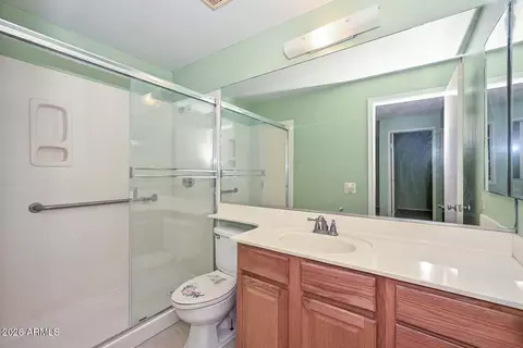Bath - 2602 N 60th Dr, Phoenix, AZ 85035 photo 2 of 2