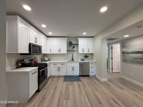 Kitchen - 3005 E Hubbell St, Phoenix, AZ 85008 photo 2 of 3