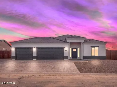 9561 W Kramer Pl, Arizona City, AZ 85123