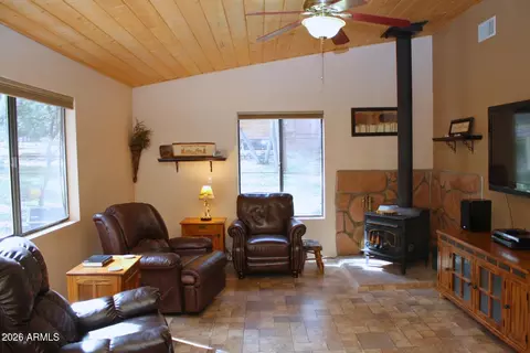 Living - 6384 W Jan Dr, Pine, AZ 85544 photo 1 of 2