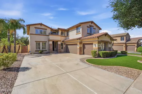 Exterior - 4481 E Lantern Pl, Gilbert, AZ 85297 photo 3 of 10