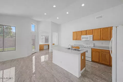Kitchen - 9253 E Monte Ave, Mesa, AZ 85209 photo 1 of 2